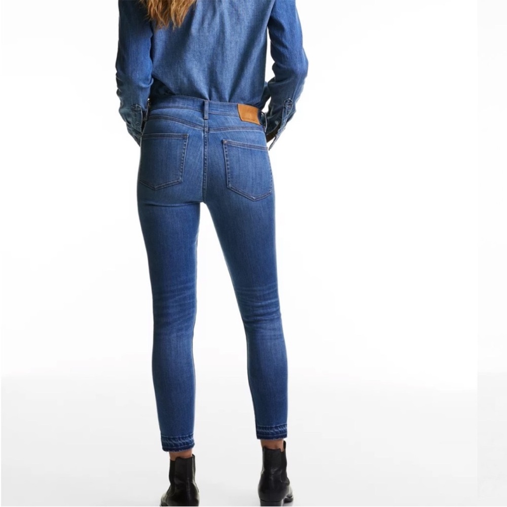 Aritzia Denim Forum The Nico Mid Crop Jeans Medium Lagoon